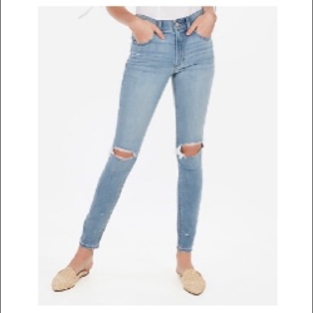 ❌SOLD❌ Ripped Jean Legging